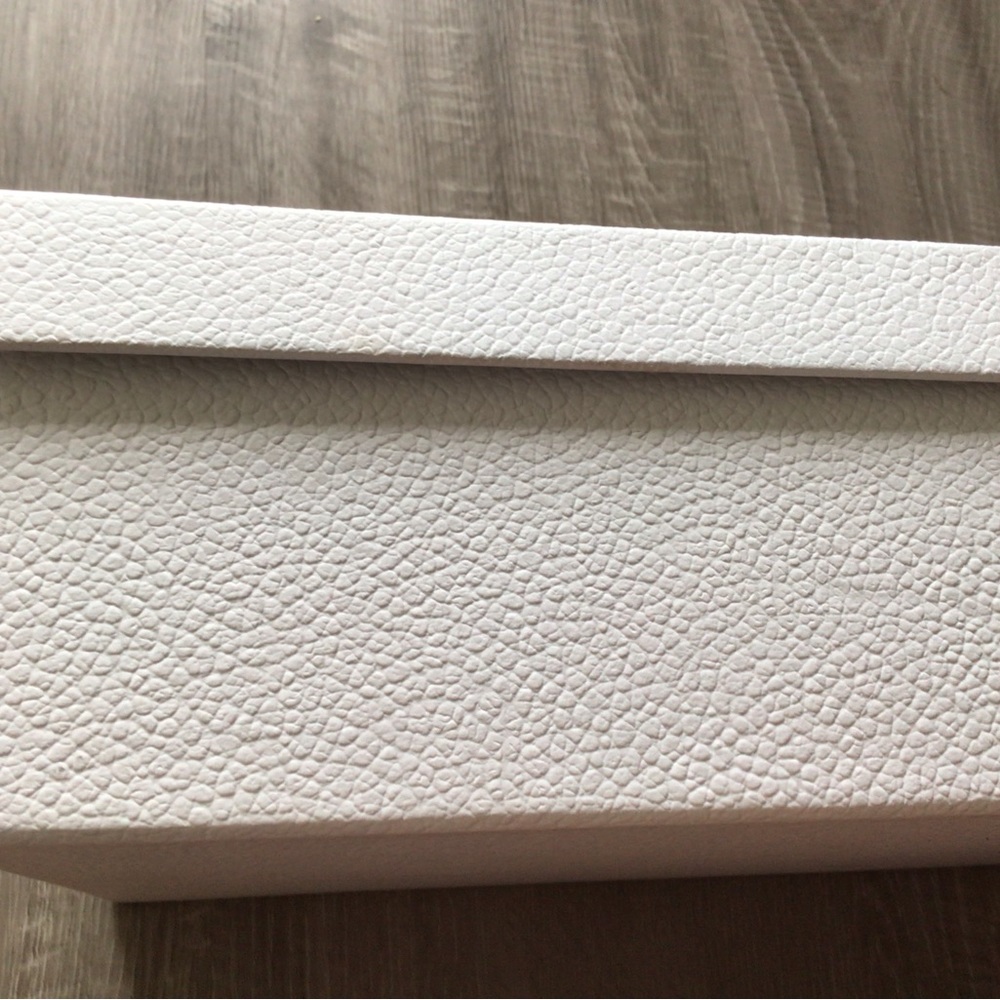 Two gift boxes - Picture 2 of 9